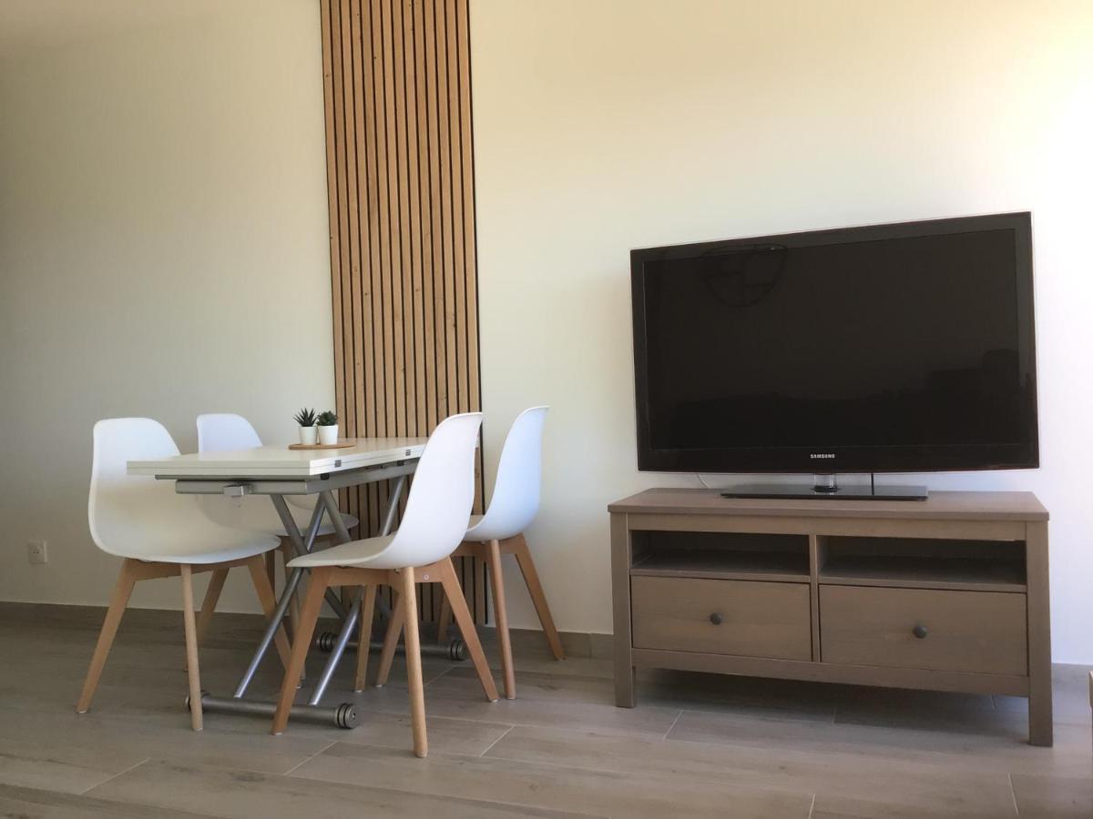Appartement Pieds Dans L'Eau Vue Mer Bormes Les Mimosas Exterior foto